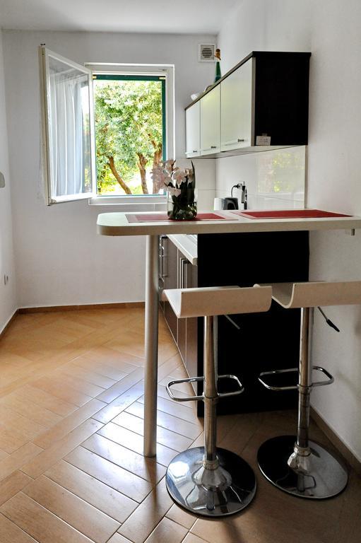 Apartment Kriva Ulica Kotor
