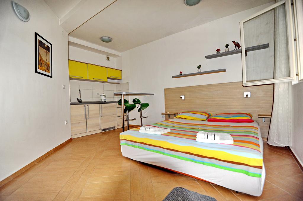 Kriva Ulica Apartment