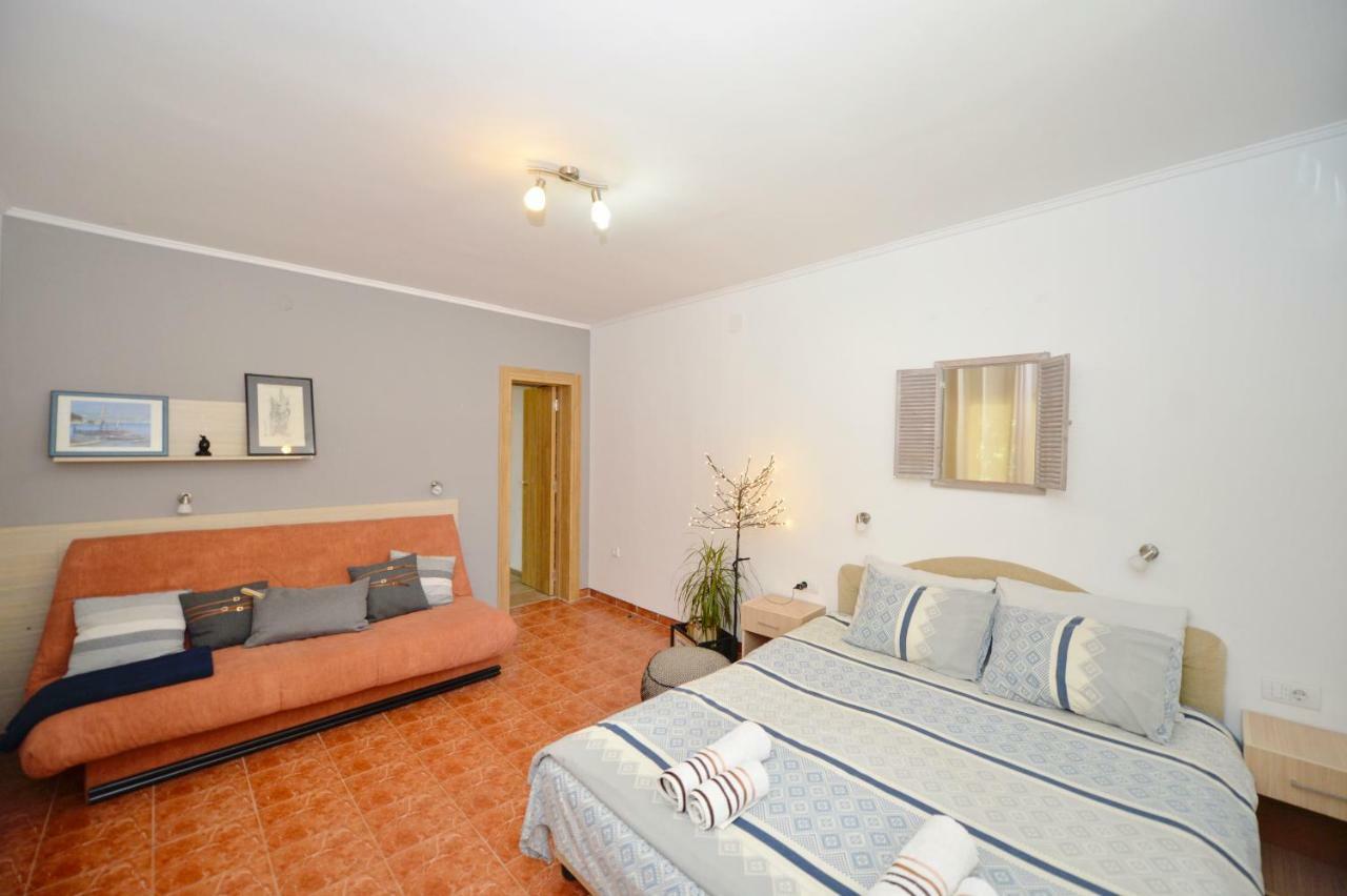 Kriva Ulica Apartment *
